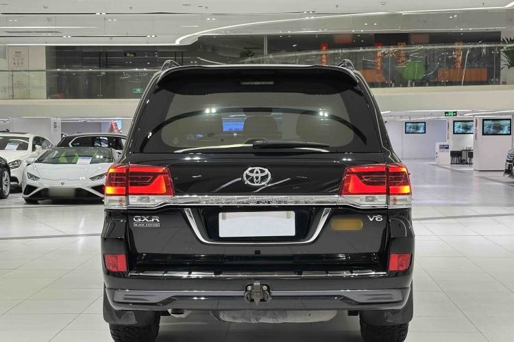 Used Toyota Land Cruiser 2017 4.0L GX 7-Seater U.S.-Spec Version