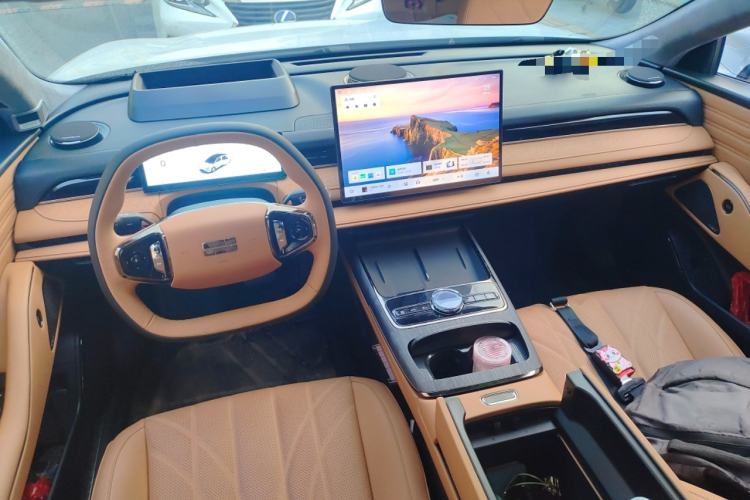 Used Geely Galaxy Galaxy 8 2025 130km EM-i Flagship Edition
