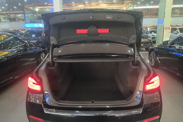 Used BMW 5 Series 2021 530i M Sport Package Trunk