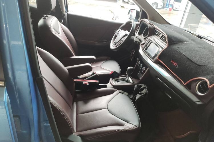 Used Venucia M50V 2019 1.6L CVT Luxury Edition
