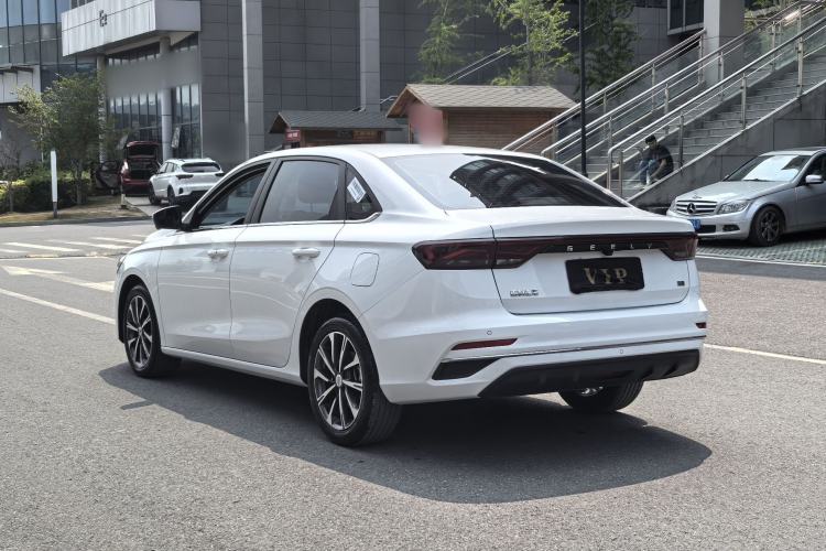 Used Geely Auto Emgrand 2026 Model 4th Generation 4 Millionth Anniversary Edition 1.5L CVT Feiyue Edition Exterior 5