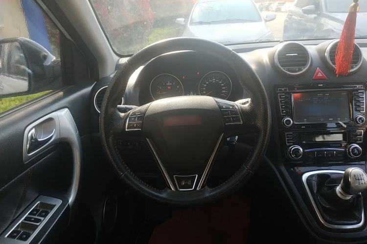 Used Haval H6 2013 Upgraded Model 1.5T Manual Two-Wheel Drive Elite Version