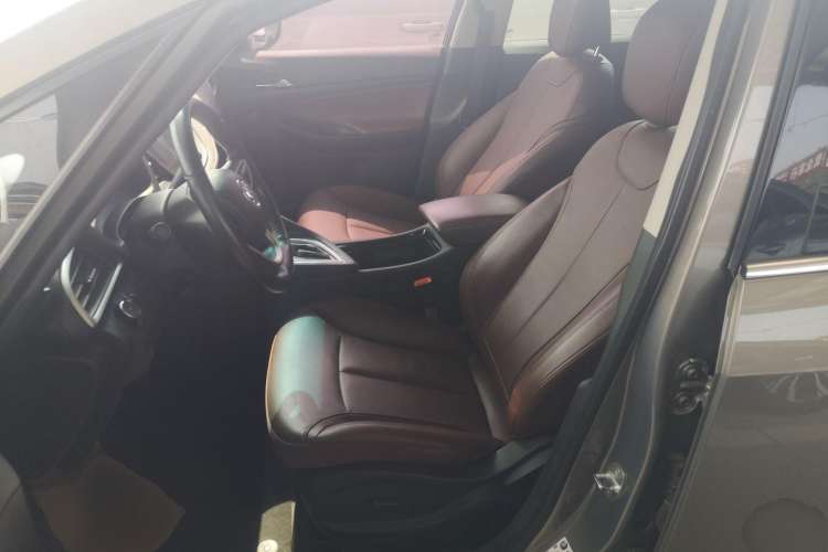 Used Buick GL6 2019 18T 6-Seater Connected Luxury Version China VI Standard