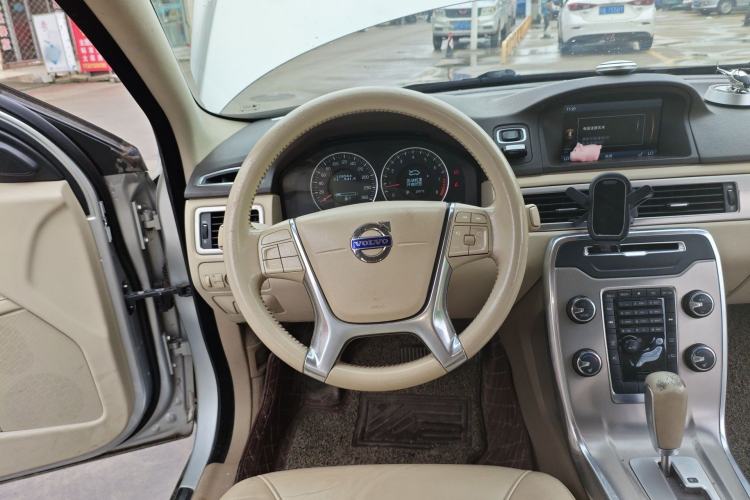 Used Volvo S80L 2012 2.0T T5 Luxury Edition Steering Wheel