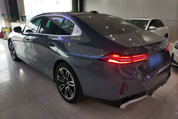 Used BMW 5 Series 2024 530Li Leading Model M Sport Package Rear Left 45 Deg