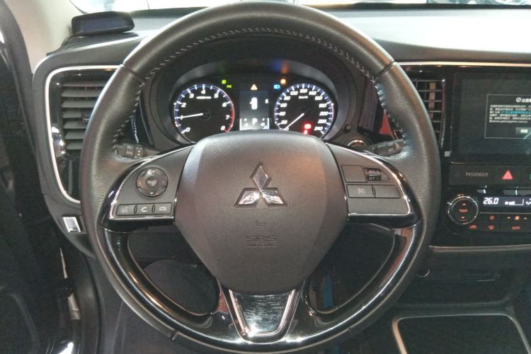 Used Mitsubishi Outlander 2021 Revised Version 2.0L Two-Wheel Drive Enjoyment Edition 5 Seats
