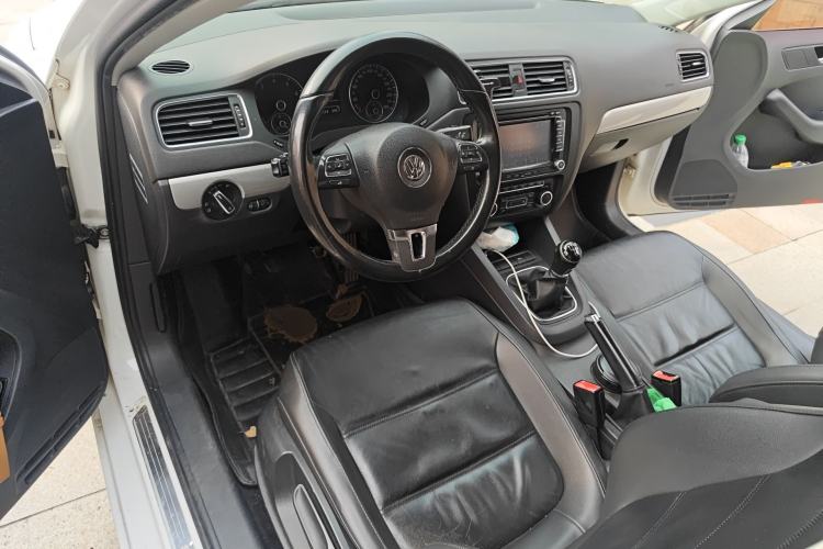 Used Volkswagen Sagitar 2014 Revised Version 1.4TSI Manual Luxury Edition Steering Wheel