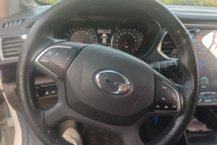 Used GAC Trumpchi GS4 2017 200T Manual Two-Wheel Drive Elite Edition Steering Wheel