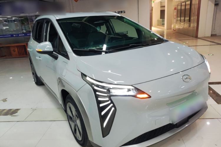 Used AION Y 2023 Younger Front Right 45 Deg