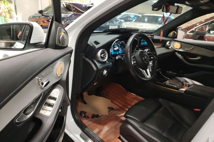 Used Mercedes-Benz GLC 2021 GLC 260 L 4MATIC Dynamic Edition
