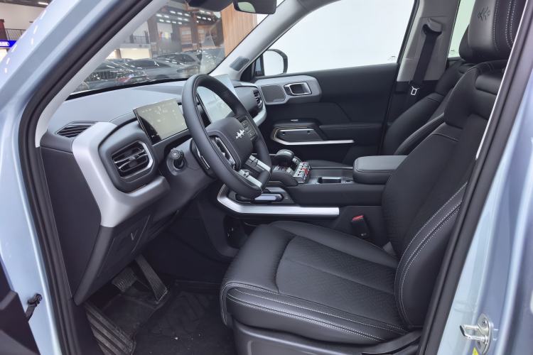 Used Formula Leopard Titanium 3 2025 501KM All-Wheel Drive Intelligent Driving Ultra Version

