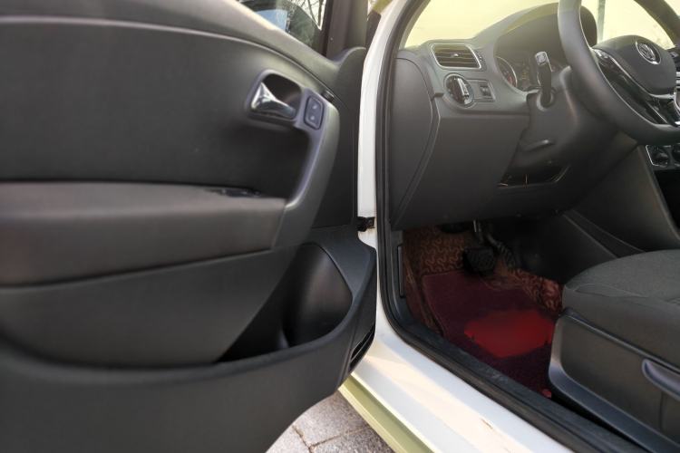 Used Volkswagen Polo 2018 1.5L Automatic Enjoyment Model
