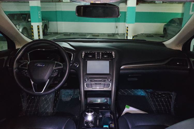 Used Ford Mondeo 2018 EcoBoost 200 Intelligent Control Luxury Model China V Standard Center Console