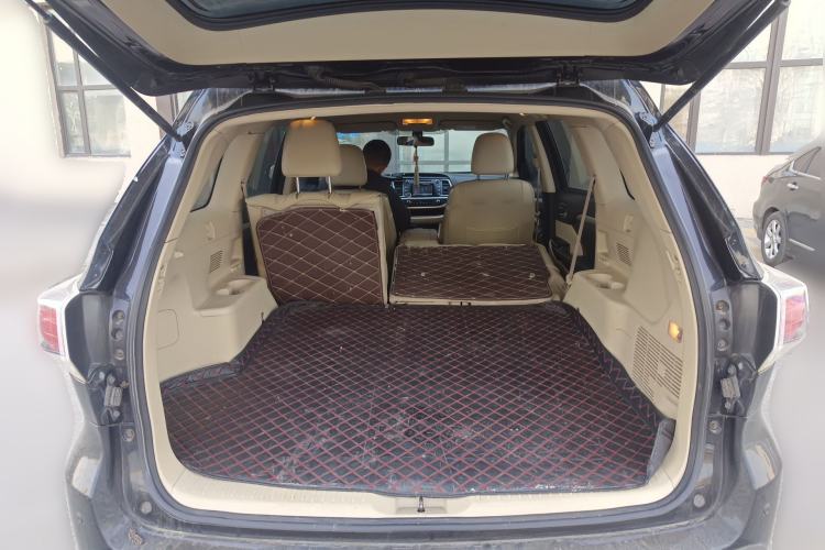 Used Toyota Highlander 2017 2.0T Two-Wheel Drive Elite Edition 5 Seats