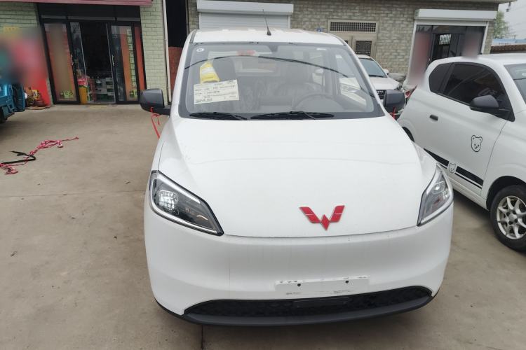 Used Wuling Hongguang New Energy 2024 All-Electric Model 300KM Standard Version Front