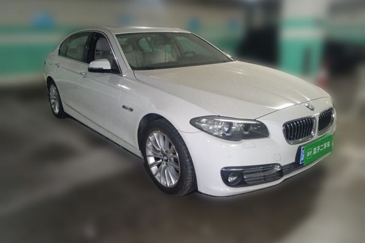 Used BMW 5 Series 2013 525Li Leading Model
