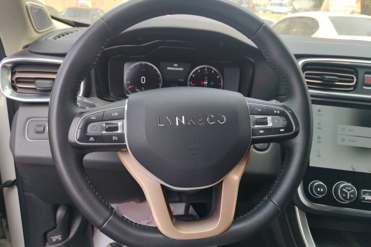 Used Lynk & Co 01 2017 2.0T Two-Wheel Drive Pro Edition
