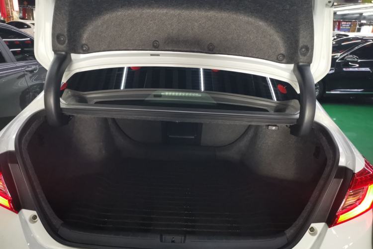 Used Honda Accord 2018 260TURBO Elite Edition China VI Trunk