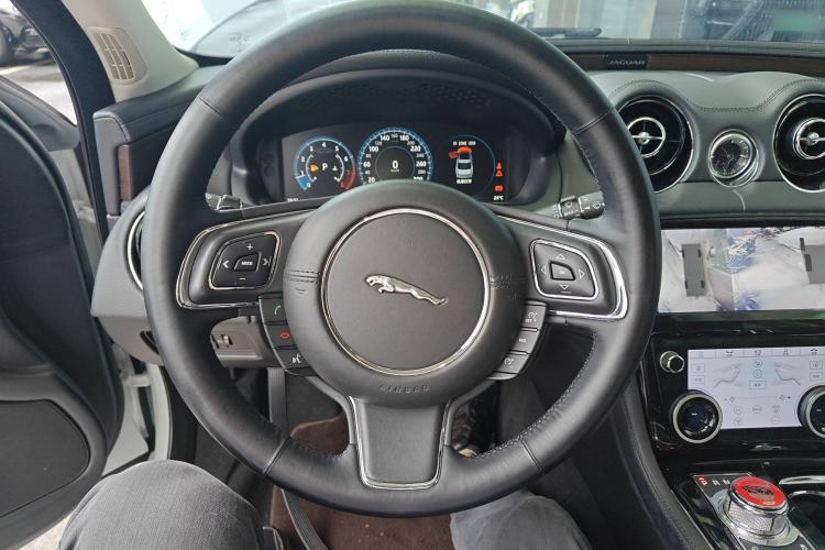 Used Jaguar XJ 2016 XJL 3.0 SC Two-Wheel-Drive Elegant Business Edition