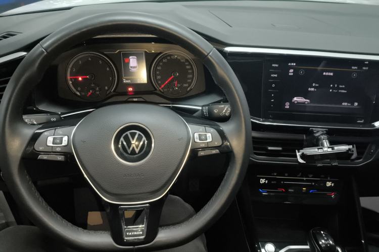 Used Volkswagen Tayron 2022 280TSI Two-Wheel Drive Luxury Smart Connectivity Version
