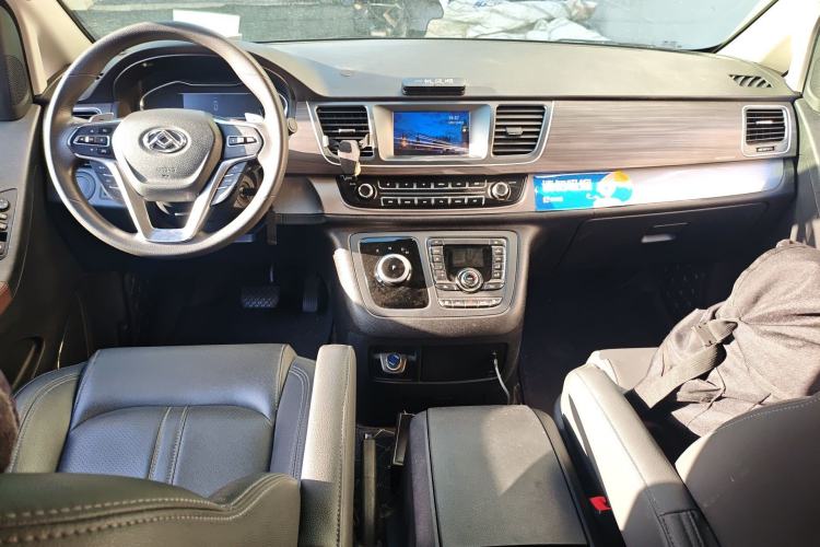 Used SAIC MAXUS G10 2022 2.0T Automatic Elite Edition Gasoline 7-Seater