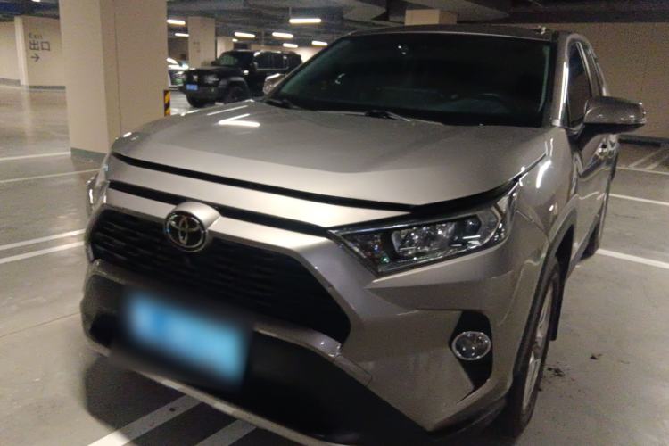 Used Toyota RAV4 2020 2.0L CVT Two-Wheel Drive Fashion Edition