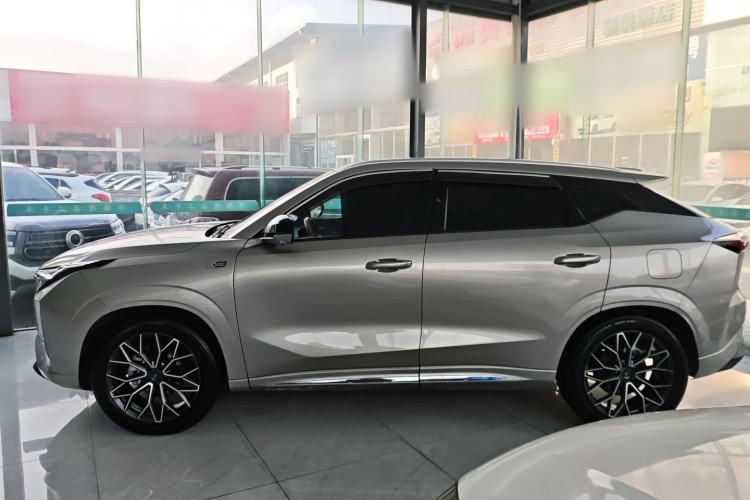 Used Oshan Z6 New Energy 2023 ZhiDian iDD 150KM Flagship PLUS Smart Parking Edition