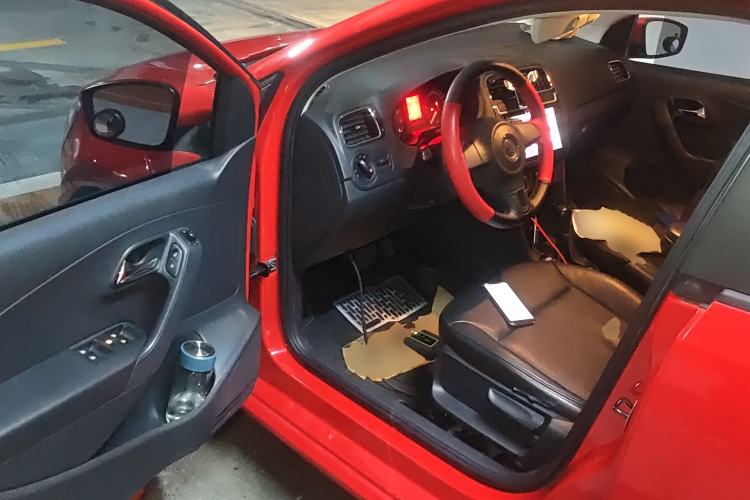 Used Volkswagen Polo 2013 1.4L Automatic Comfort Edition Driver Seat