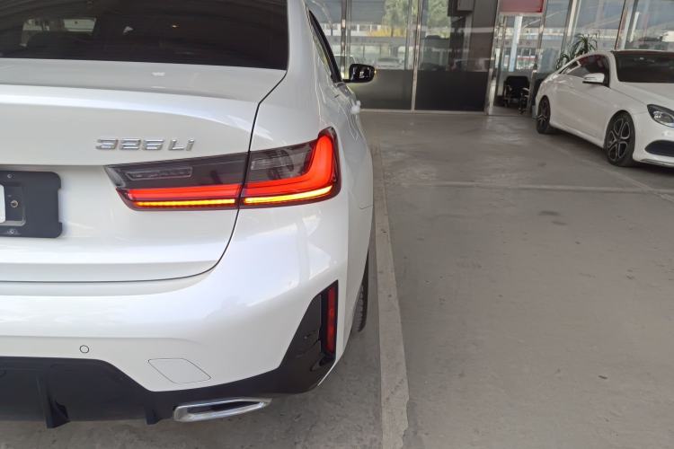 Used BMW 3 Series 2025 325Li M Sport Package Right Rear Taillight