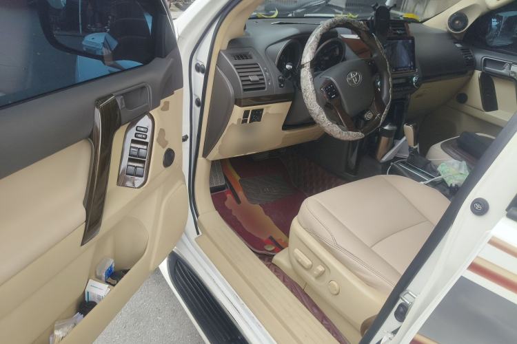 Used Toyota Prado 2014 2.7L Automatic Luxury Edition
