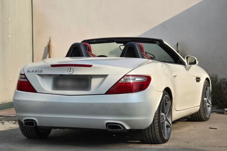 Used Mercedes-Benz SLK-Class 2011 SLK 200 Fashion Model
