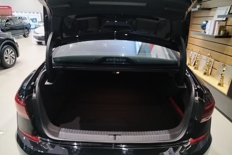 Used Volkswagen Passat New Energy 2025 430 PHEV Hybrid Business Edition Trunk