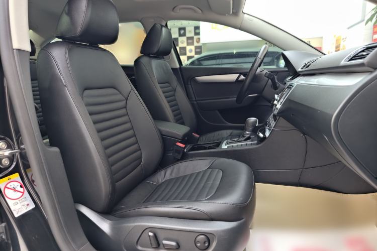 Used Volkswagen Magotan 2015 1.8TSI Advanced Model
