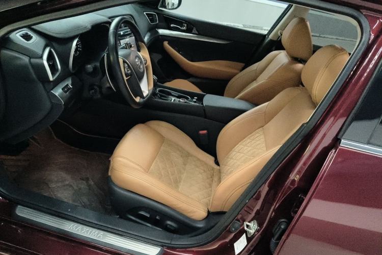 Used Nissan Maxima 2016 2.5L XV Ultimate Edition Left Front Seat