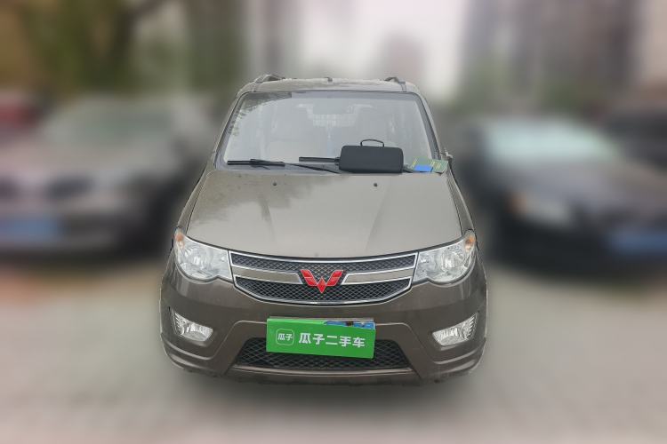 Used Wuling Hongguang 2014 1.5L S Standard Version Front