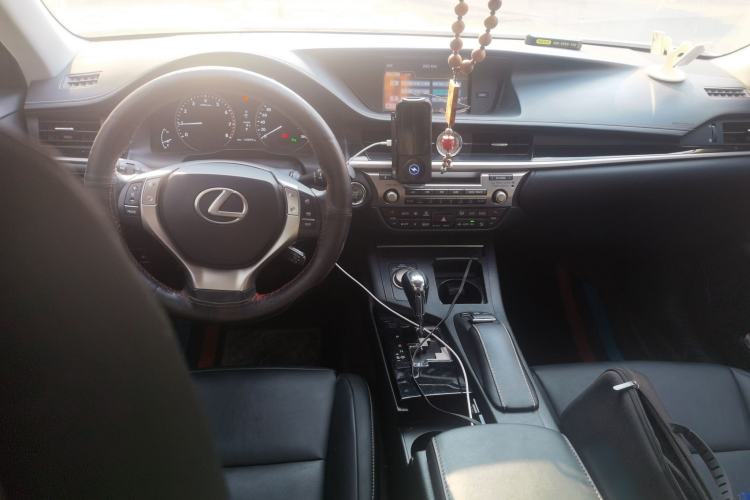 Used Lexus ES 2014 250 Elite Edition
