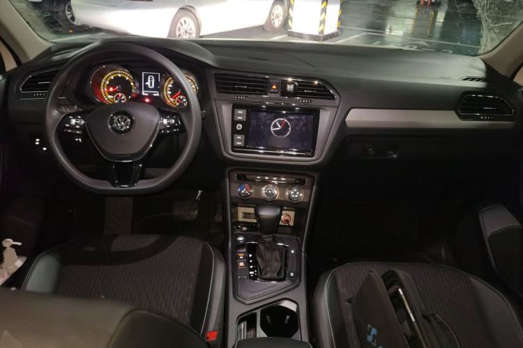 Used Volkswagen Tiguan L 2020 330TSI Automatic Two-Wheel Drive Luxury Edition China VI Standard