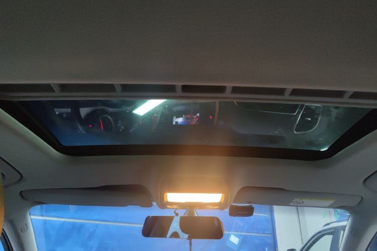 Used Audi A4L 2015 35 TFSI Automatic Comfort Model Headliner