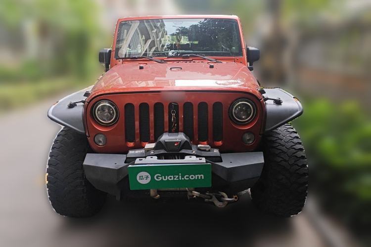 Used Jeep Wrangler 2014 2.8TD Sahara Four-Door Edition Front