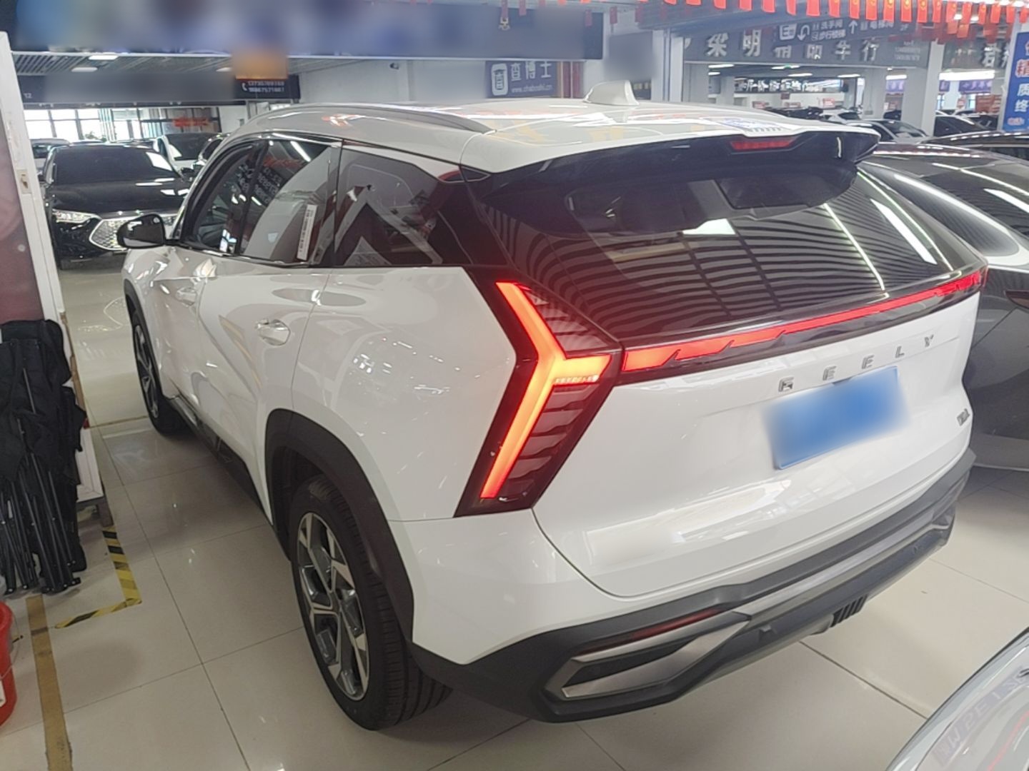 Geely Auto FX11 2023 1.5TD DCT Prestige Edition — снимка 4