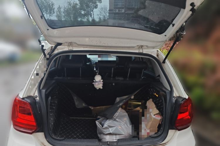 Used Volkswagen Polo 2016 1.6L Automatic Comfort Model Trunk