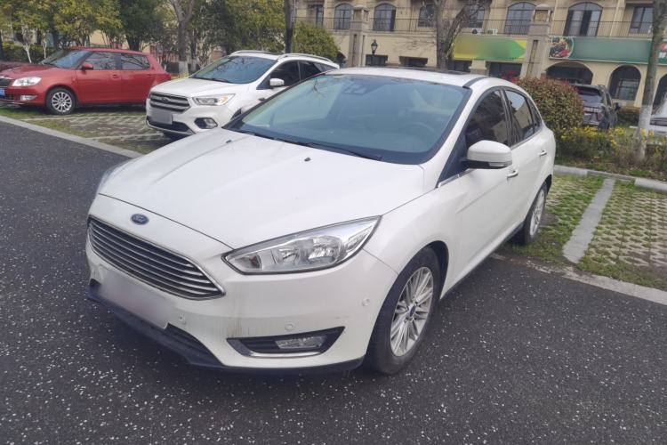Used Ford Focus 2015 Sedan EcoBoost 180 Automatic Flagship Model