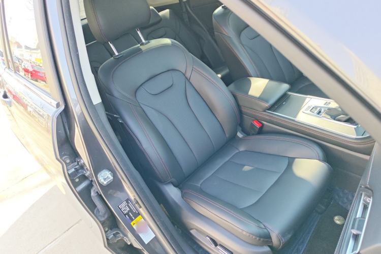 Used CHANGAN CS75 2022 Blue Whale Edition 1.5T DCT Prestige Model
