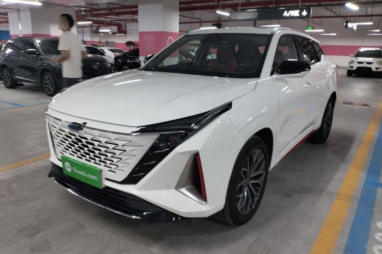 Used Oshan Z6 2023 Blue Whale 1.5T DCT Smart Luxury Model