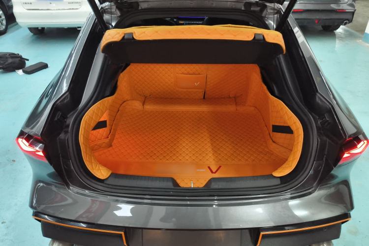 Used CHANGAN UNI-V 2022 1.5T Sport Edition Trunk