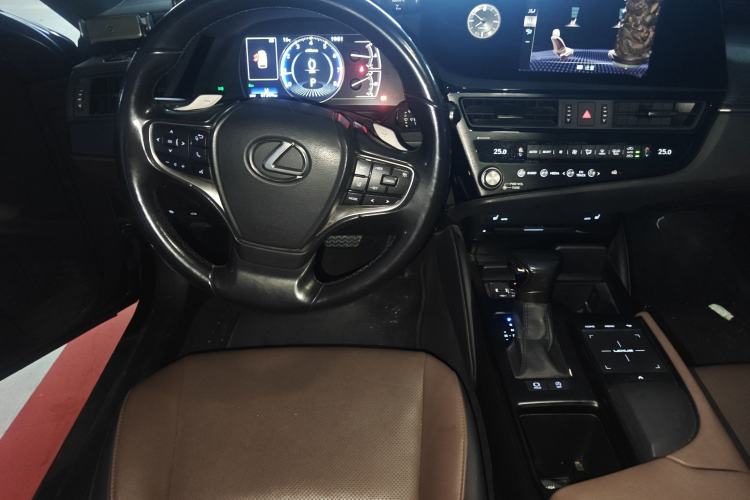 Used Lexus ES 2021 200 Excellence Edition