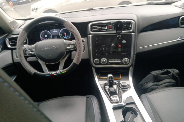 Used Lynk & Co 01 EM-P 2018 1.5T PHEV JingPro National Emission Standard V Center Console