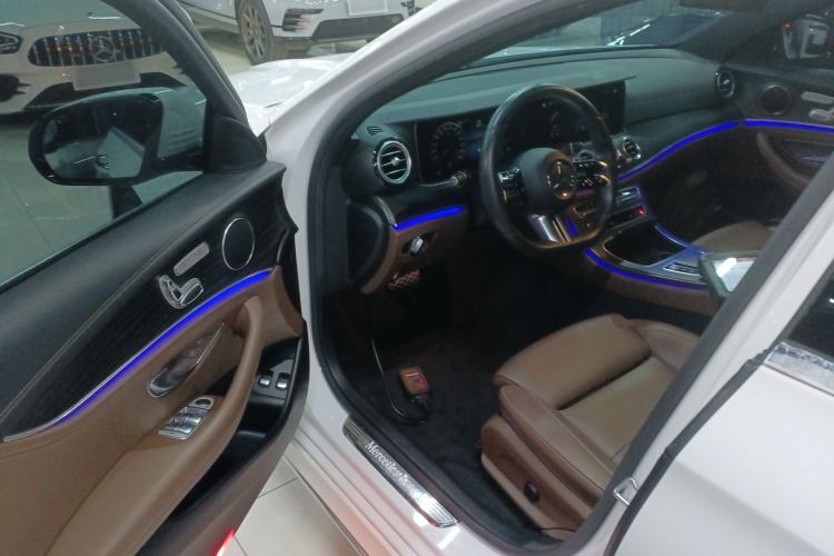 Used Mercedes-Benz E-Class New Energy 2022 Restyled E 350 e L Plug-in Hybrid Sports Sedan
