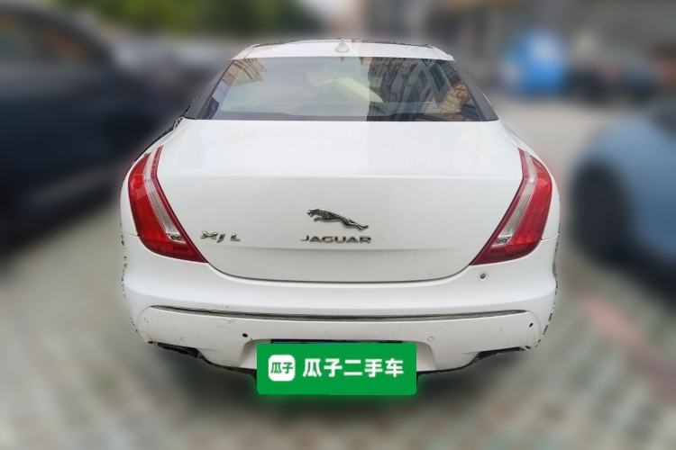 Used Jaguar XJ 2014 XJL 2.0T Two-Wheel-Drive Elegant Business Edition Rear