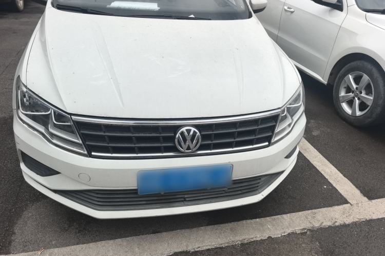 Used Volkswagen Jetta 2017 1.4L Manual Fashion Edition